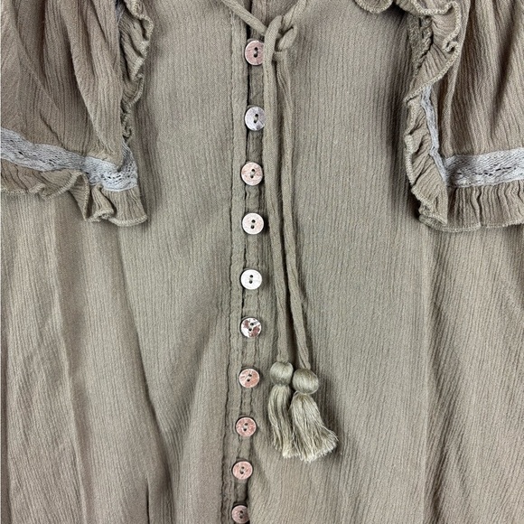 EUC Free People Oversized Olive Button-Front Peasant Blouse Sz S - Picture 6 of 16